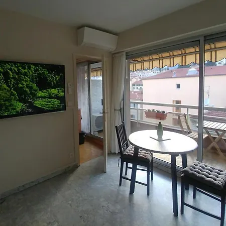 Apartament Avec Parking Prive Au Coeur De La Mentona