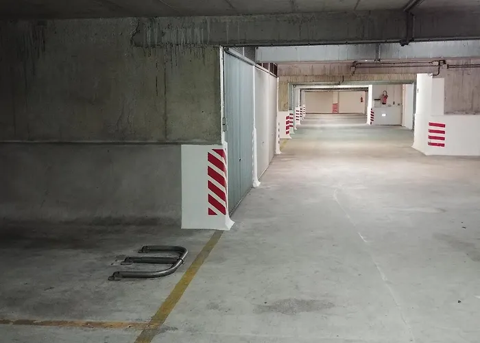 Avec Parking Prive Au Coeur De La Апартаменти