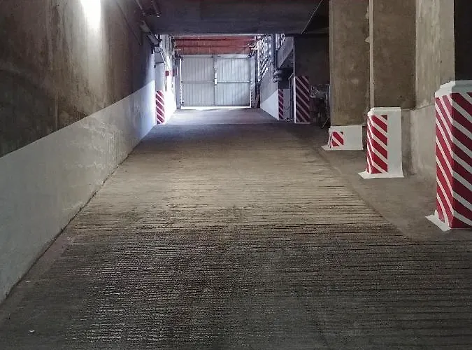 Avec Parking Privé Au Cœur De La *