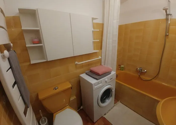 Avec Parking Privé Au Cœur De La *