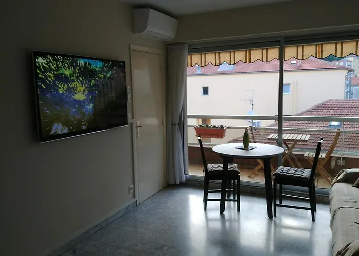 Avec Parking Privé Au Cœur De La * Menton