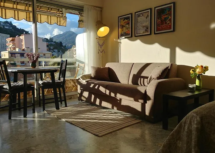 Avec Parking Prive Au Coeur De La Мантон