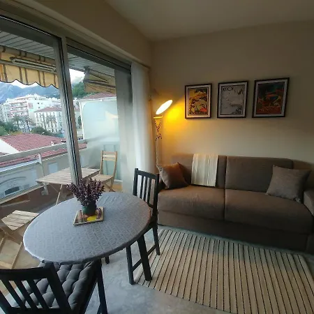 Apartment Avec Parking Prive Au Coeur De La